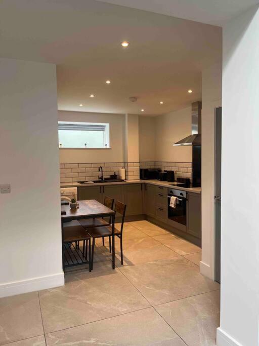 דירות Entire Property In Downham Market, Serviced Accomodation מראה חיצוני תמונה