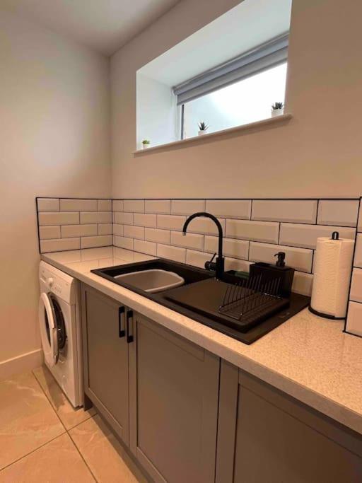 דירות Entire Property In Downham Market, Serviced Accomodation מראה חיצוני תמונה